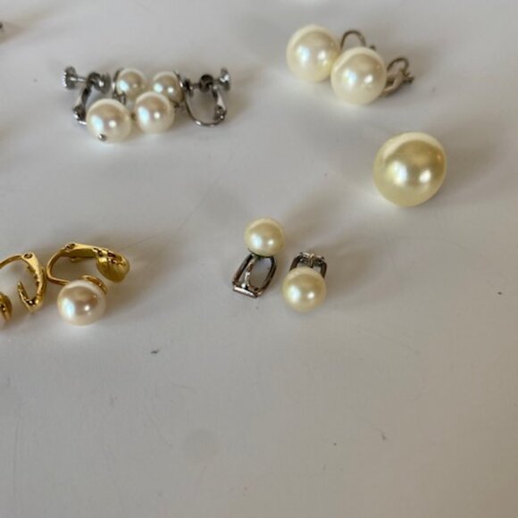 Vintage Faux Pearl Earring Lot 12 Pairs. Clip ons. - Picture 6 of 8